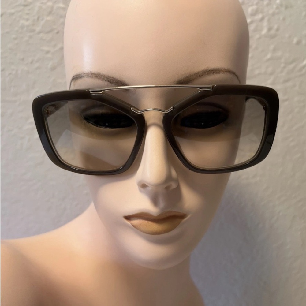 Vintage authentic Prada Brown Oversized Glasses